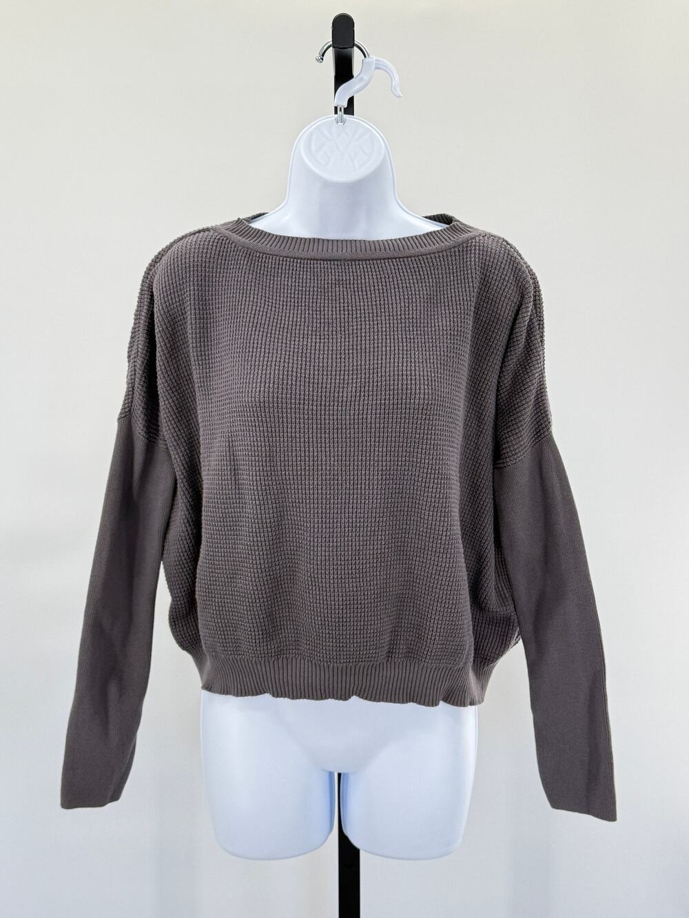 Planet by Lauren G Gary Knit Cropped Pull Over O/S Sweater Minimalist Neutral